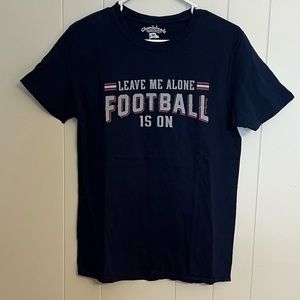 Chowdaheadz leave me alone football‎ is on T-shirt size M